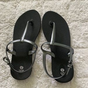 Third Oak Journey Sandals